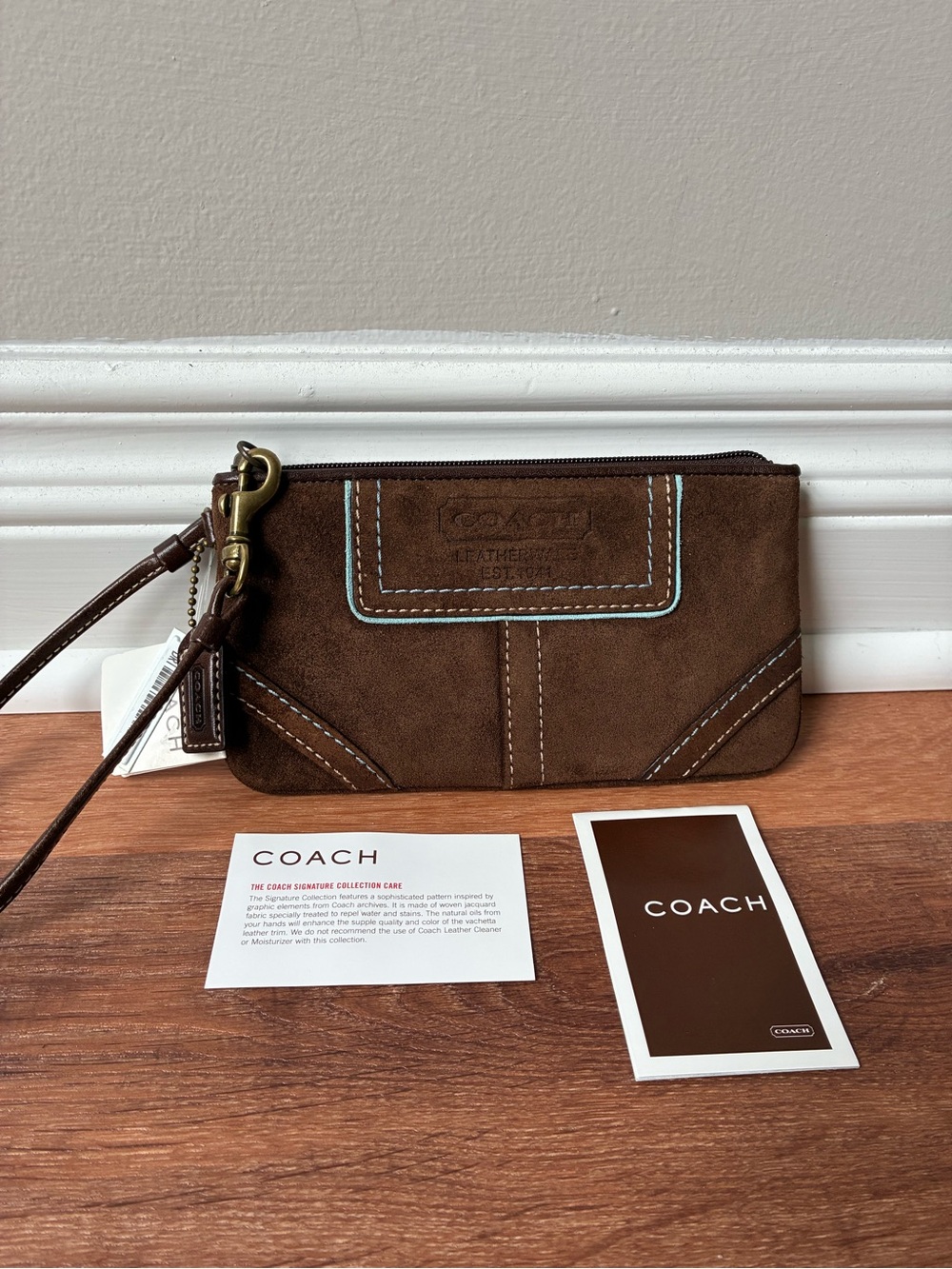 Coach Suede Leather Wristlet Vintage NWT 6F31 Keona Brown / Blue Trim